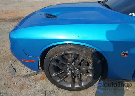 2023 Dodge Challenger R/T Scat Pack z USA, uszkodzony, nr VIN 2C3CDZFJ8PH637797